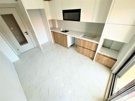 Aygülden Edremit Hamidiye'de Sıfır Ayrı Mutfak Ebeveyn Banyolu Teraslı Otoparklı 3+1 Satılık Dubleks