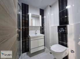 Her Yönden Fırsat ! Tramvay Durağında , Deniz Manzaralı , Eşyalı