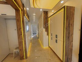 Akalından Esenyalıda 3+1 150 M2 Arakat Lüks Ve Şehir Manzaralı