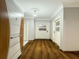 Esenyurt Üçevler Mahallesinde Minimal Dekorlu Geniş Arakat 2+1 Daire