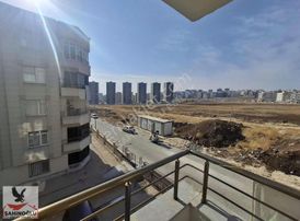 Seyrantepede Merkezi Konumda Bakımlı Kiralık 2+1 Arakat