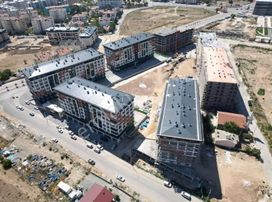 Meram Piri Reis Evlerinde 3+1 Satılık Hisse