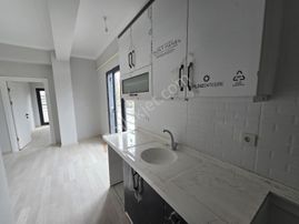 Zenith Real Estate Gaziosmanpaşa Mh.de Yüksek Giriş 1+1 Daire