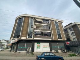 Remax Mavi’den Cadde Üstünde 4+1 Daire