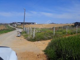 Karaömerli'de Göl Manzaralı, Elk Su Yol Mevcut.