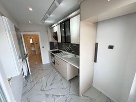 Emsalsiz Yunus Emre Cadde Üzeri 3+1 Lüx Yapılı Katta Ön Cephe!!!