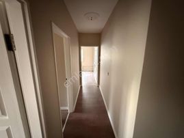 Yoldaş Emlaktan Yahyakaptan'da 3+1 Kiralık Daire