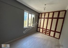 Günaydın Emlaktan Merkezde Kiralık Kapalı Mutfak 2+1 Daire