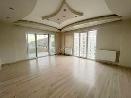 ▇kadıköy'de Ebeveyn Banyolu Muhteşem Genişlikte Arakat 3+1 Daire