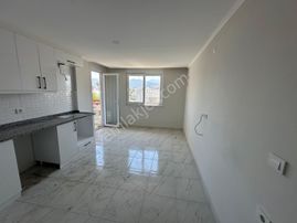 Güney Cephe Avm Ve Okula Yakın Yenı Bına 1+1 Daıre