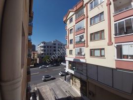 Emaks'tan/cevizlidere Cad./merkezi Konumda/kiralık 3+1 Daire