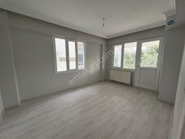 Devlet Hastanesi Yanı 3+1 Kapalı Mutfak Boyalı Kiralık Daire