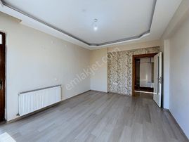 Coldwell Banker'den Tecde Başakşehir 7 Sitesi'nde Kiralık Daire