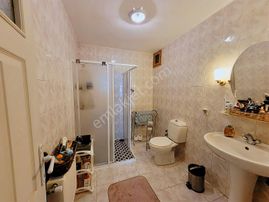 Şahintepesi'nden Batıkent Mah.aytek Sitesinde Satılık 4+1 Daire