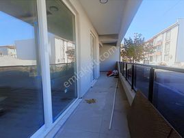 Sancak Emlaktan Gomecte Kapali Mutfak 2+1 Genis Daire