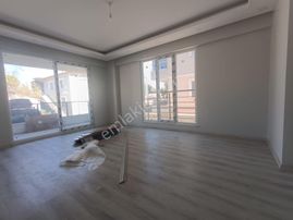 Sancak Emlaktan Gomecte Kapali Mutfak 2+1 Genis Daire