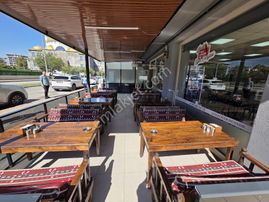 Şüheda Cadde'sinde Köşe Cephe Devren Kebap Salonu