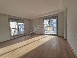 Çamlıbel'de Tramvaya 600m Sıfır Katta Asansörlü 2+1 Daire