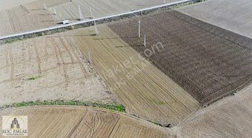 Koç Emlak'tan 11.755 M2 Asfalt Cephe Fırsat Arazi