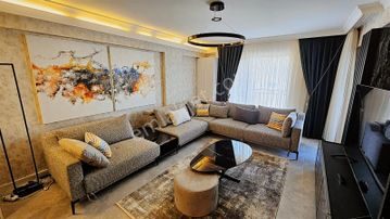 Arel'den Güvenevler Yeşilyurt Mobilyalı Emsalsiz Sıfır 2 Kat 1+1