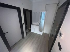 Yüksel'den Kadıköy'de Satılık Ön Cephe Ferah Asansörlü Arakat 1+1 Daire