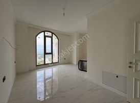 Kocaei Yuvacık Yakacık Mah 6+1 280 M2 Zümrüdü Anka Vilları