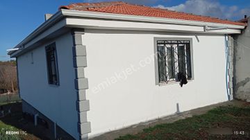 Yukarıkuzfındık Mahallesinde Arsa İçinde 700m2 Köy Evi