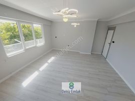 Denizden Akçayda Öncephe Muhteşem Lokasyonda Masrafsız Satılık 2+1 Daire.