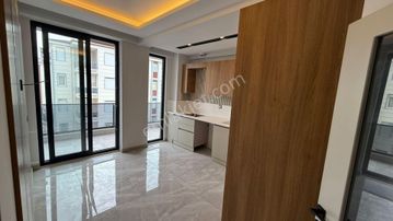 V.demirelde Tramvay Cadde Yakını Havuzlu Ebv Banyolu 3+1 Ultra Lüx