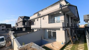 Sakarya Kocaali'de Satılık 4+1 Havuzlu Müstakil Villa