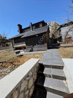 Antalyanın Gözde Kayak Merkezinde 4 Cepheye Bakan Lüks Villa!