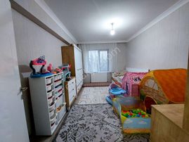 Tanrıverdi'den Satılık Atatürk Mah Merkezde Arakat 4+1 Daire