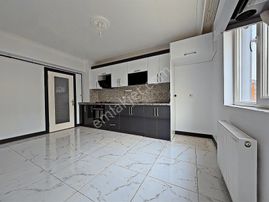 Yuvam'dan Okul Avm Ulaşım Yakını Arakat Full Yapılı Geniş 3+1