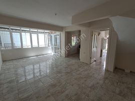 Yeni Foça Merkez Satılık 2+1 Dubleks