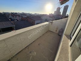 Mimar Emlak'tan Mehmet Akifte 2+1 5.kat