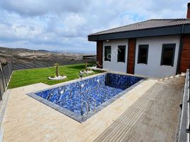 Net'den 2000m2 Arsa İçinde Havuzlu Tam Müstakil Bölgenin Eniyisi