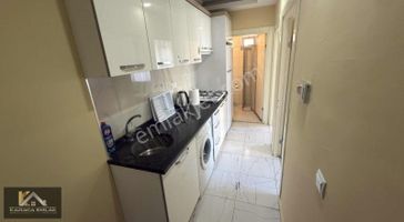 Ahatlıda 1+1 Eşyalı Balkonlu Temiz Daire