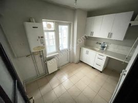 Sincan Plevne Mah.'de Satılık 2+1 Salon Bağımsız Balkonlu Ön Cephe Yüksek Giriş Daire