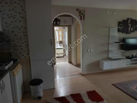 Site İçinde Eşyalı 1+1 , Cam Balkonlu