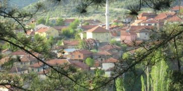 Balıkesir Bigadiçte Yol Kenarı Satılık 2.405 M2 Arsa