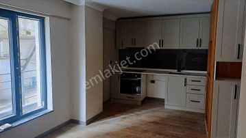 Kuğulu Park Yanı, Atatürk Bulvarı Üzeri Satılık 1+1 Sıfır Daire