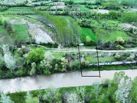 Taşköprü Alamakayış Gökırmak Cepheli Tarla