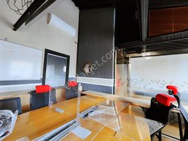 İstiklal Caddesi'ne Cepheli Yüksek Tavanlı 900 M2 Ofis