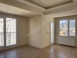 Deniz Gross Uçar Bitişiği Satılık 2+1 Daire Liman'da