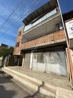 Mithat Paşa Mah.'nde 2 Kat Ev Altı Dükkan Kompl Satılık Müstakil