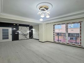 Cadde34'den Krediye Uygun Koruparkın Dibinde Sıfır 3+1 Geniş Metrekarede Dubleks Satılık Daire