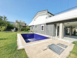 Ayanoğludan Altınolukta Devasa Büyüklükte Arsaya Sahip 4+1 Villa