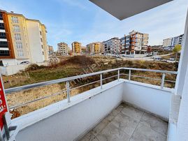 Tosya Yolunda Pazara Yakın Fırsat 2+1 Daire