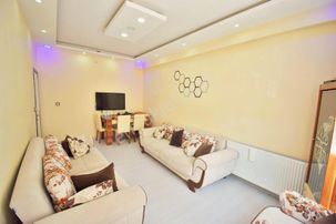 ▇turhanbey'de Ön Cephe Merkezi Konumda Ayrı Mutfaklı 2+1 Daire