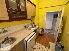 Anadolu'dan Bükülmez Sokakta 3+1 Giriş Ara Kat Cadde Paraleli